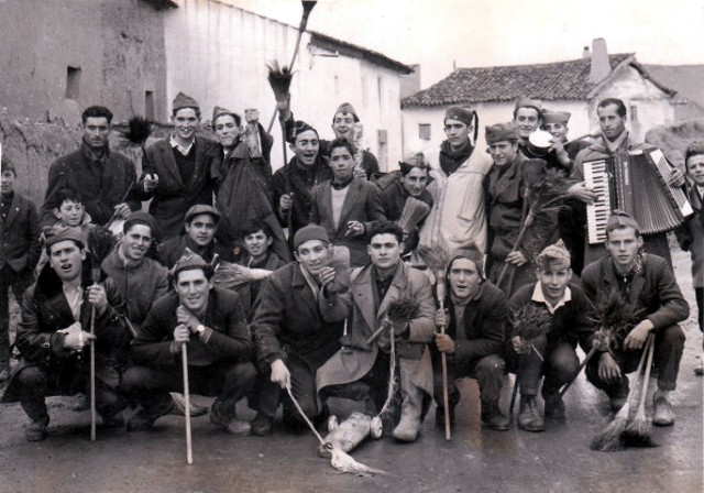 Foto quintos 1966 de Mayorga