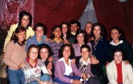 Foto de las integrantes de la peña Salam en 1975