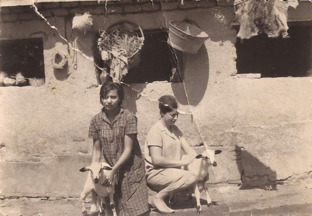 Foto de vecinas en Mayorga 1971