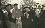 Foto del Cardenal de Lima en Mayorga 1964