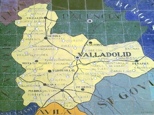 Foto del mapa de Valladolid que está en la Plaza España de Sevilla