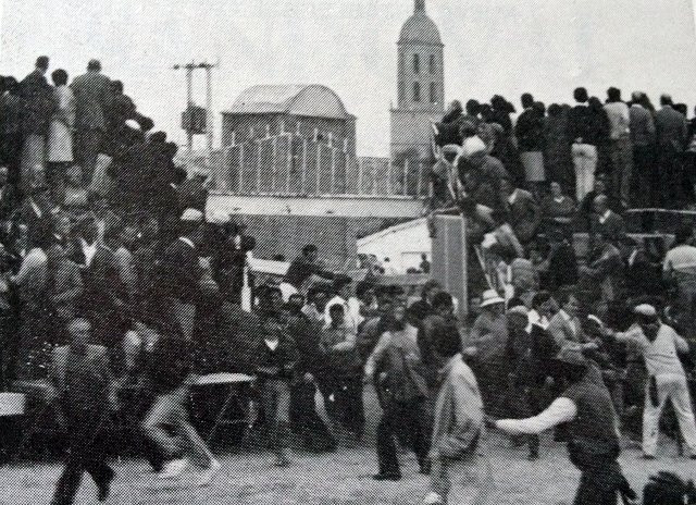 Mozos entrando en la Plaza de toros Mayorga 1989