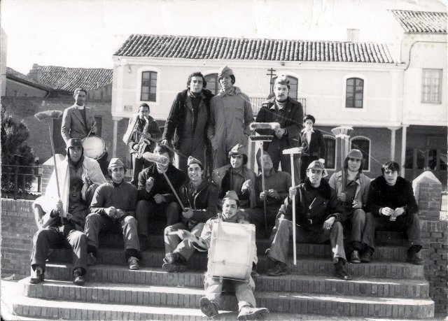 Foto de los Quintos del 77 en Mayorga