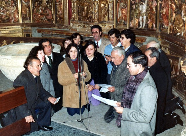 Foto de mayorganos interpretando el canto de la Estrella en Mayorga